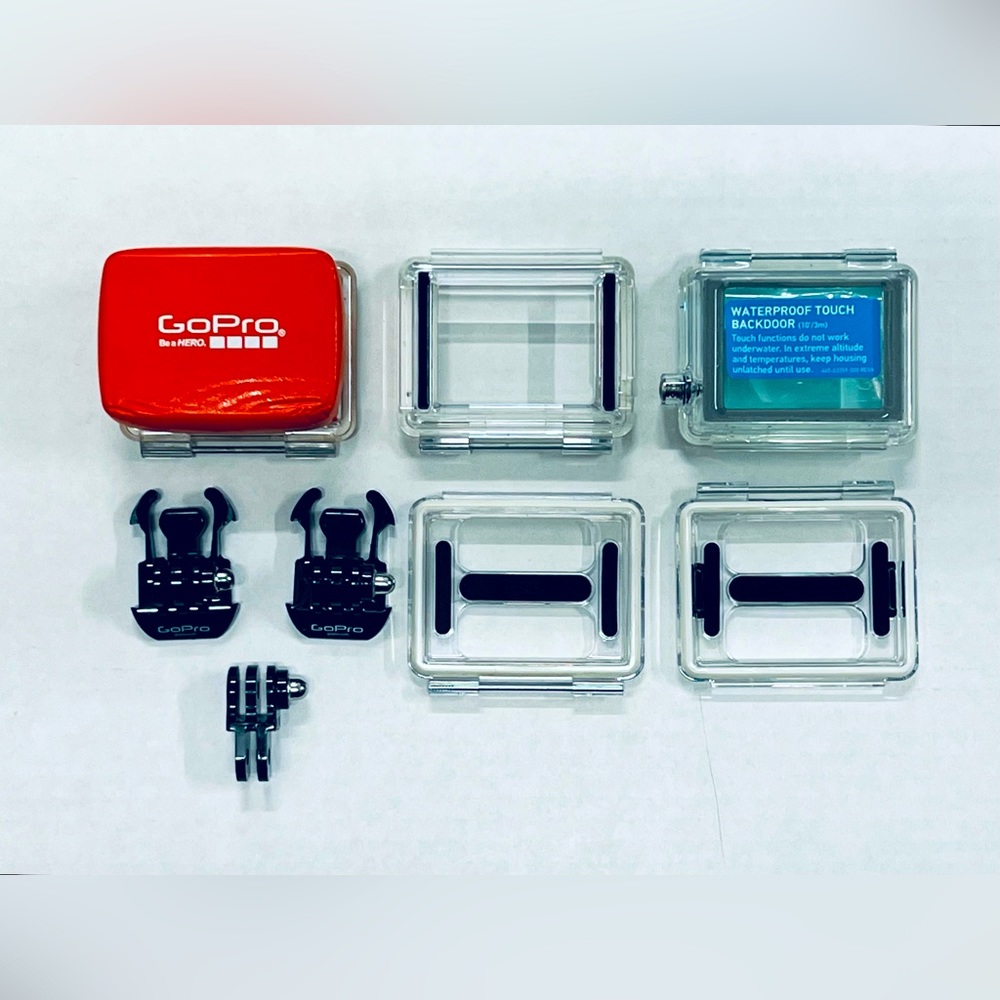 GOPRO Parts Only. Incomplete Waterproof Case with a Floater and 3 Mounts.